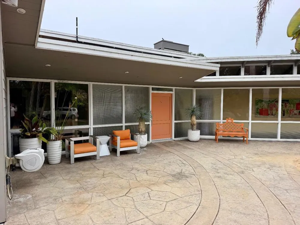 34 Hollins Drive Santa Cruz, CA 95060
