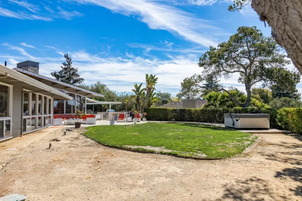 34 Hollins Drive Santa Cruz, CA 95060