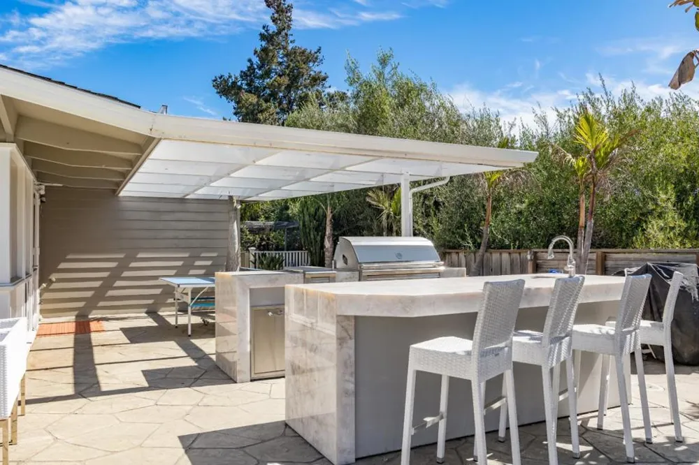 34 Hollins Drive Santa Cruz, CA 95060