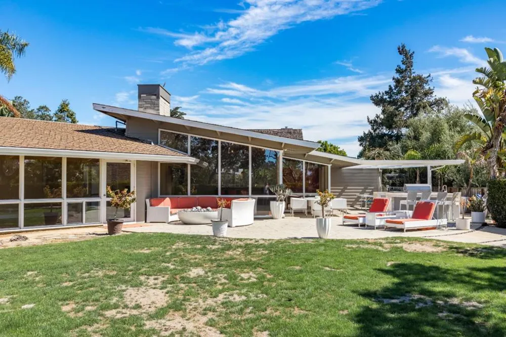 34 Hollins Drive Santa Cruz, CA 95060