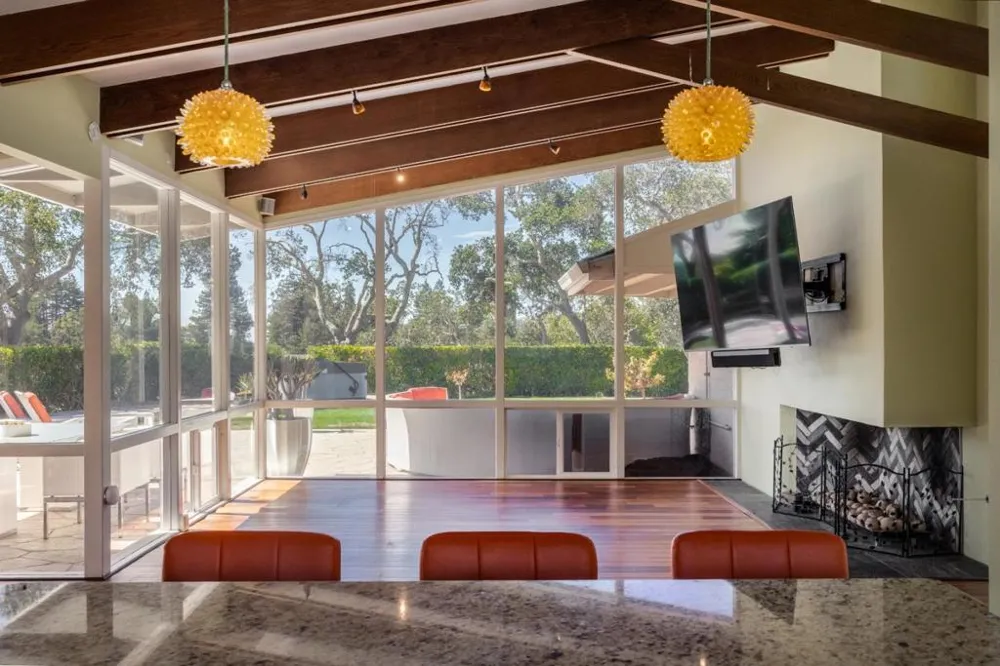 34 Hollins Drive Santa Cruz, CA 95060