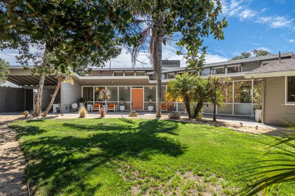 34 Hollins Drive Santa Cruz, CA 95060