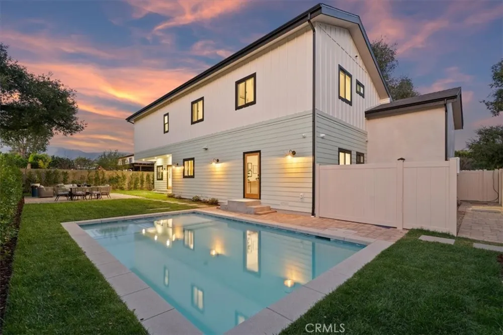 10505 Jordan Chatsworth, CA 91311