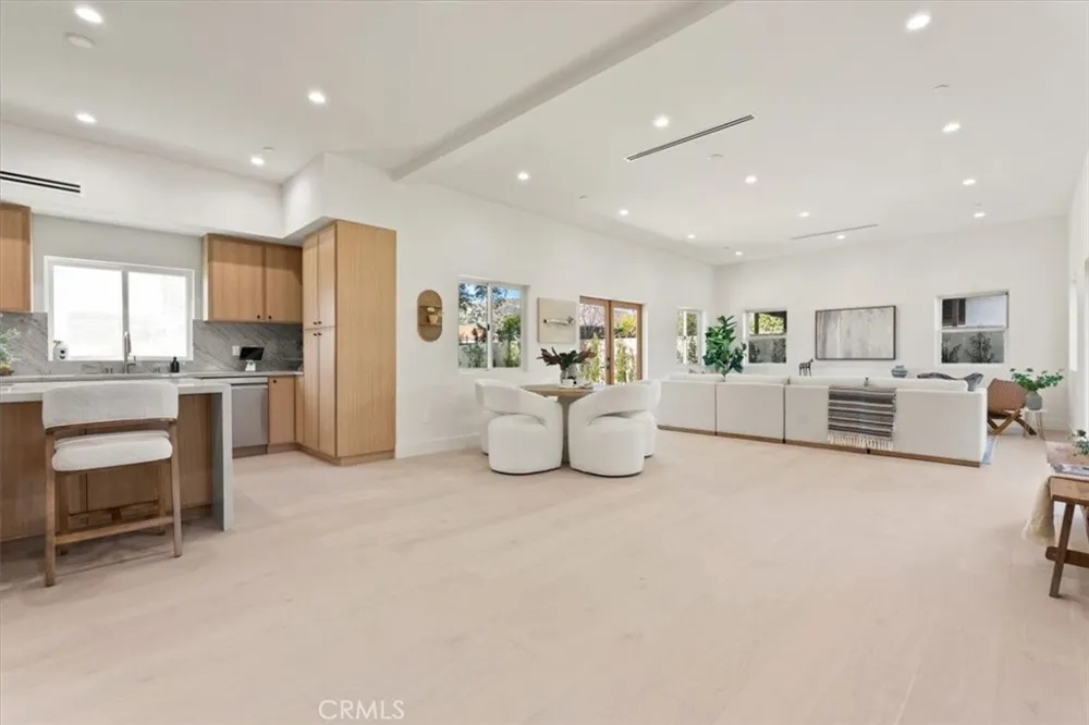 10505 Jordan Chatsworth, CA 91311