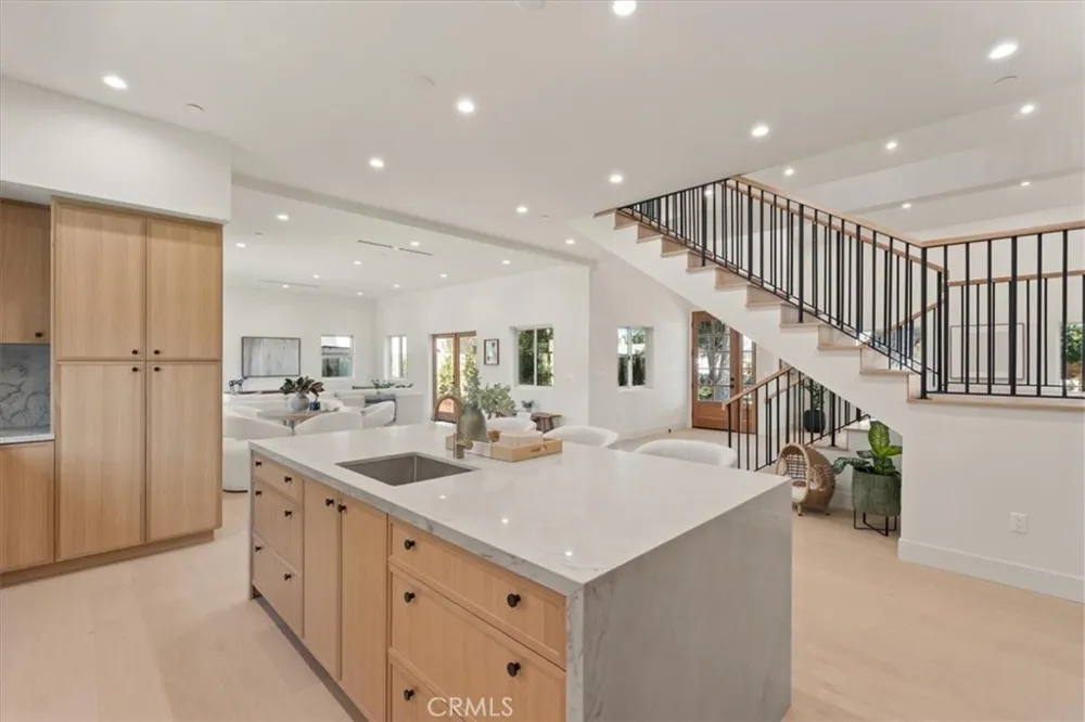 10505 Jordan Chatsworth, CA 91311
