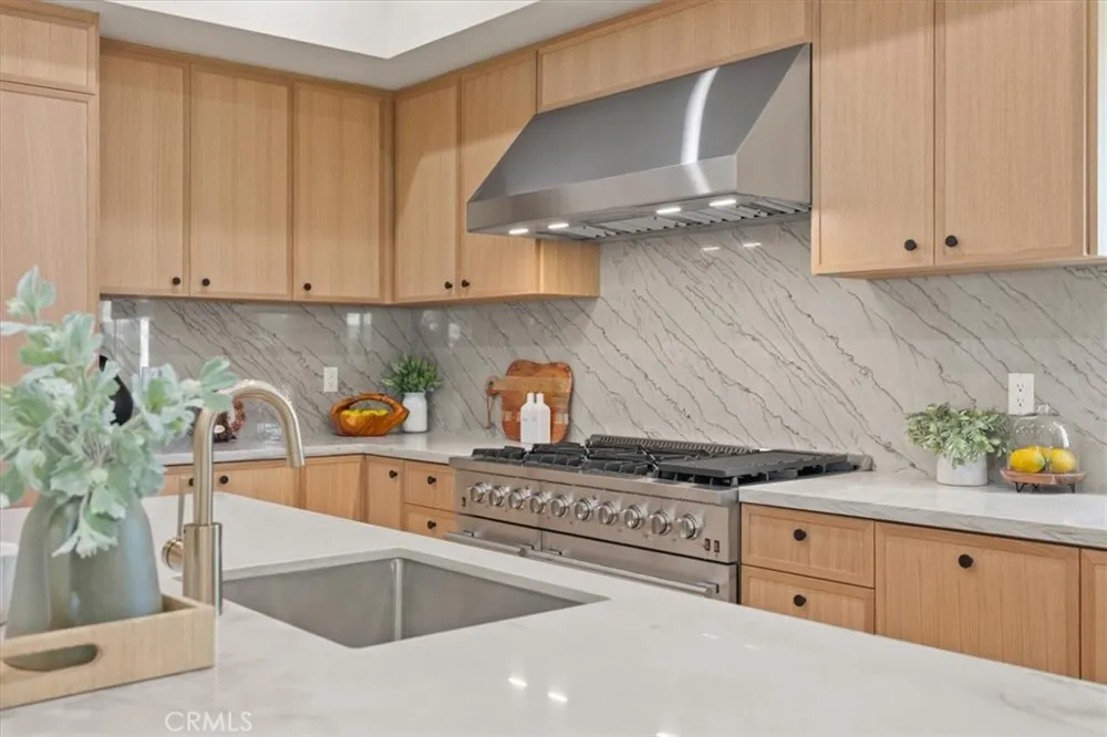 10505 Jordan Chatsworth, CA 91311