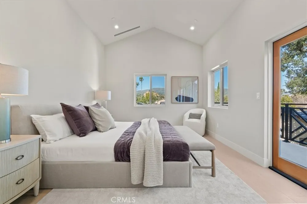 10505 Jordan Chatsworth, CA 91311