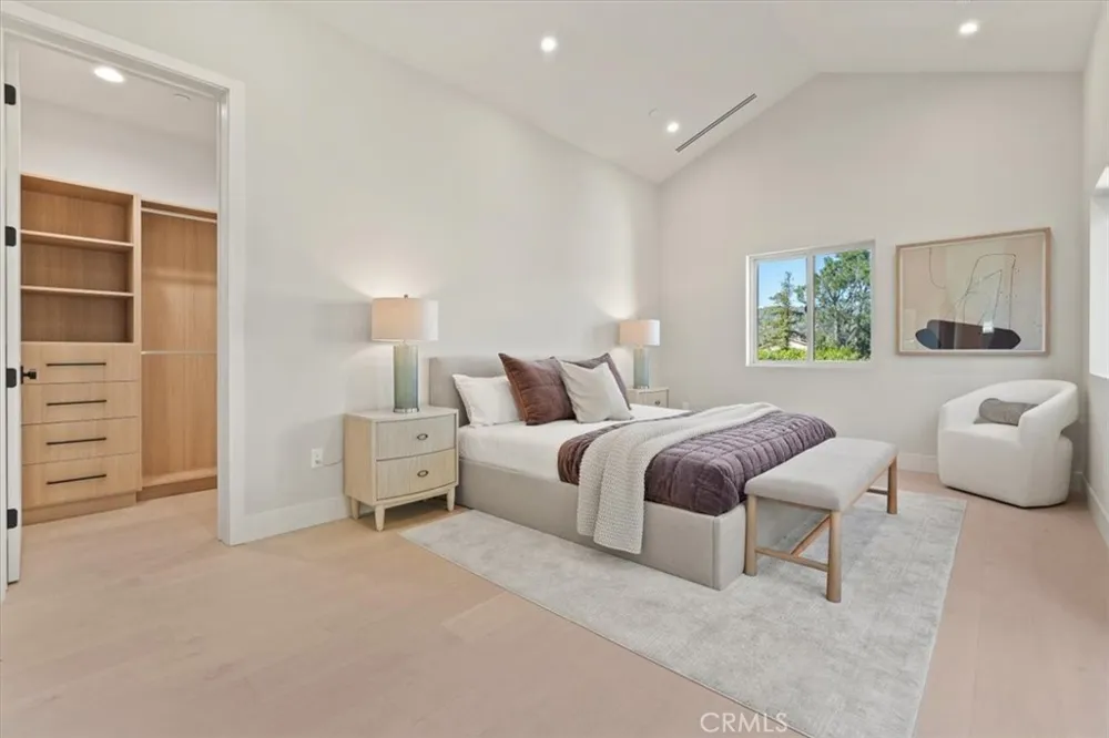 10505 Jordan Chatsworth, CA 91311