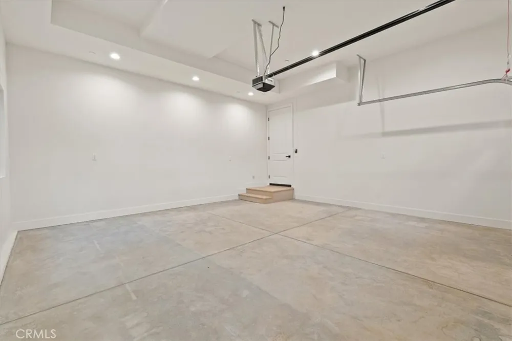 10505 Jordan Chatsworth, CA 91311