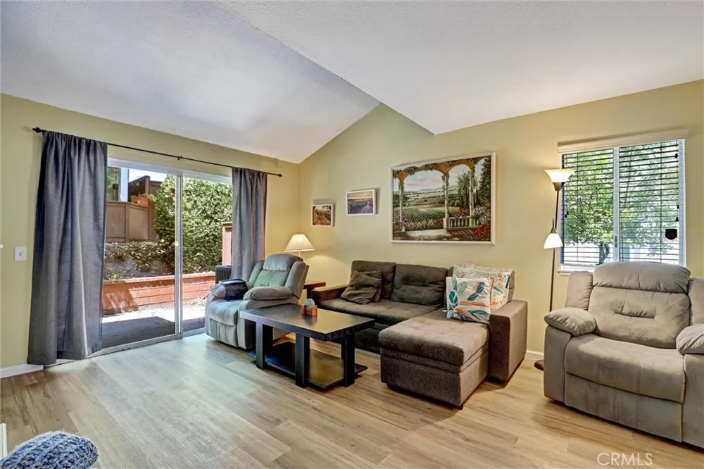 1742 Forum #D Corona, CA 92881