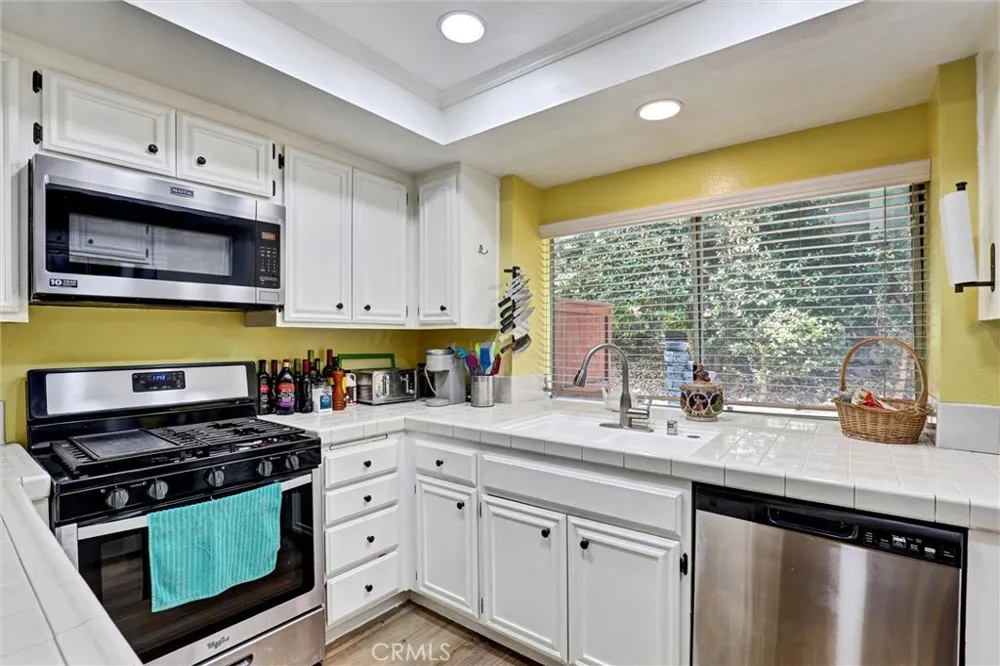 1742 Forum #D Corona, CA 92881