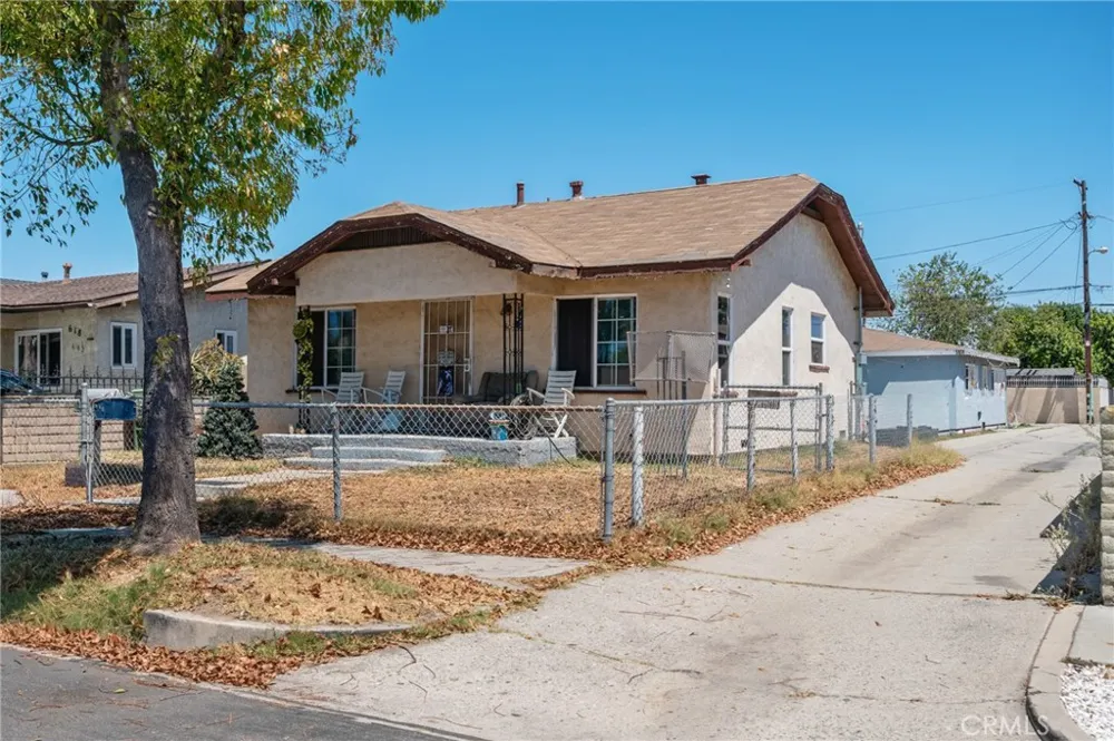 614 Gulf Wilmington, CA 90744
