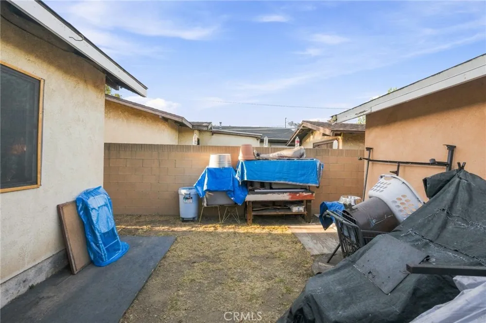 614 Gulf Wilmington, CA 90744