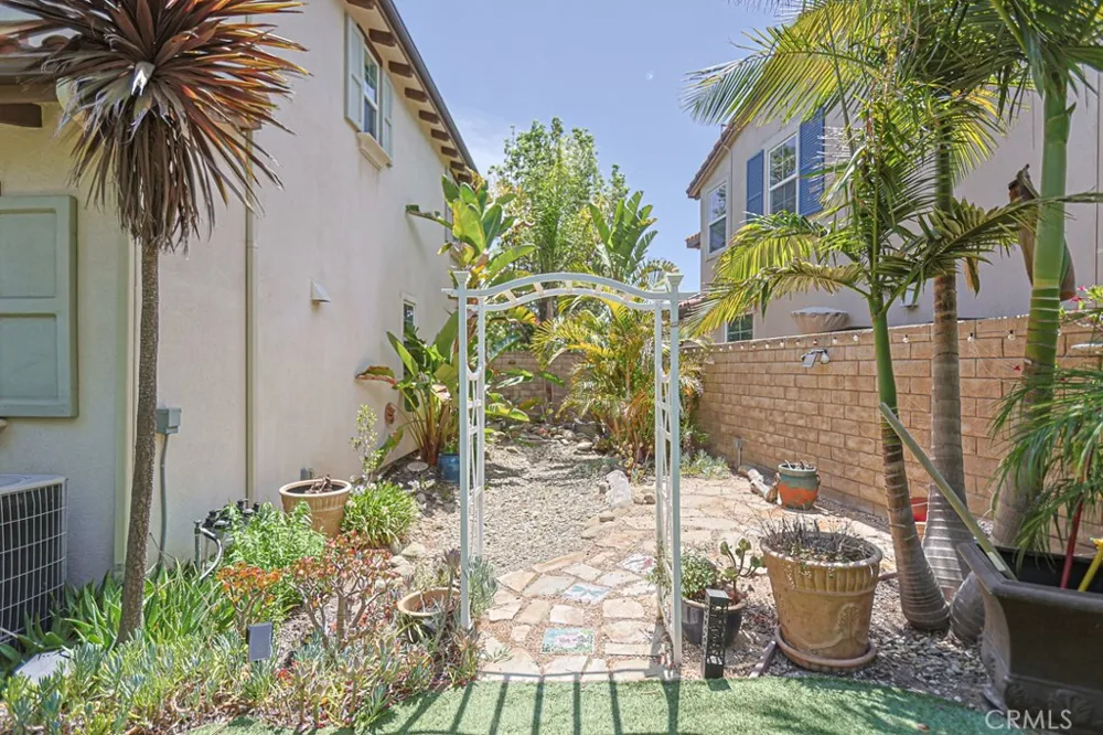 1829 Swan Falls Simi Valley, CA 93065