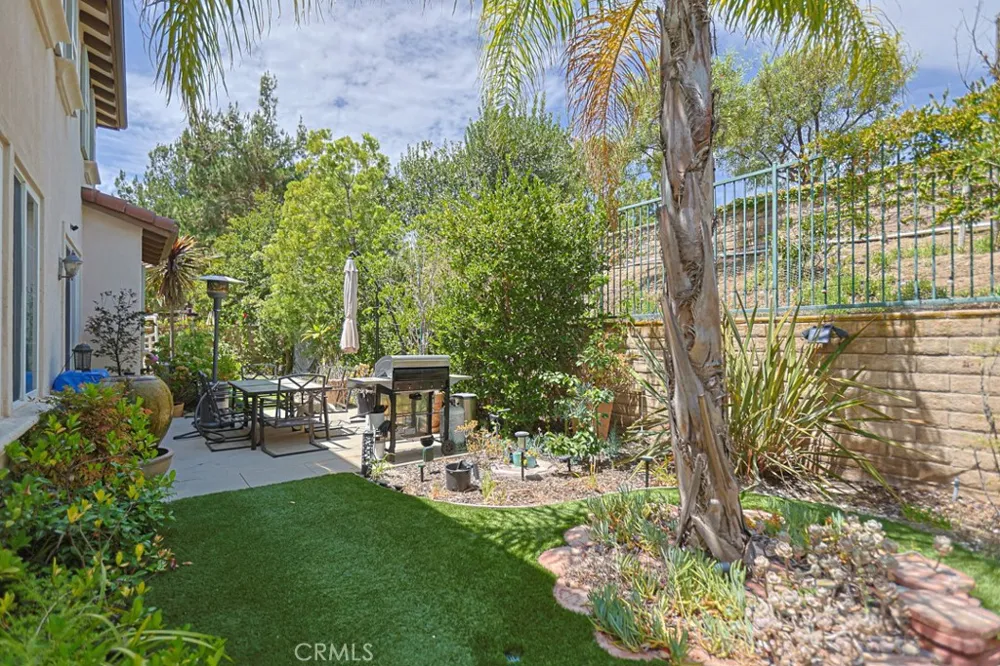 1829 Swan Falls Simi Valley, CA 93065