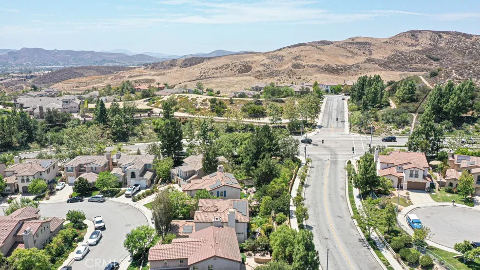 1829 Swan Falls Simi Valley, CA 93065