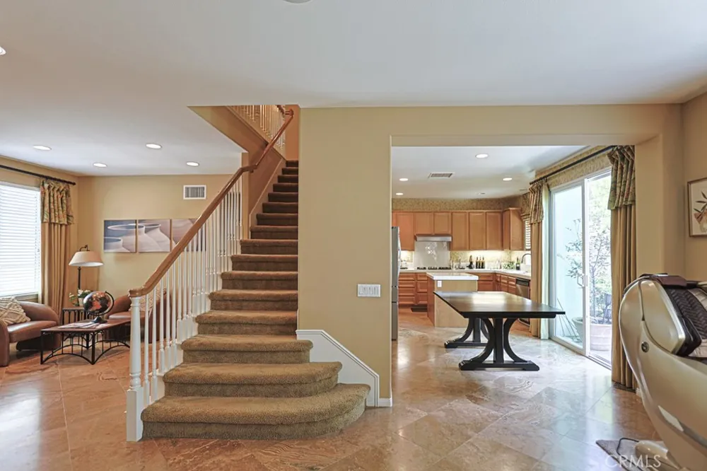 1829 Swan Falls Simi Valley, CA 93065
