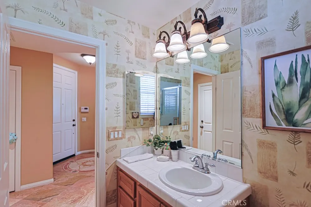 1829 Swan Falls Simi Valley, CA 93065