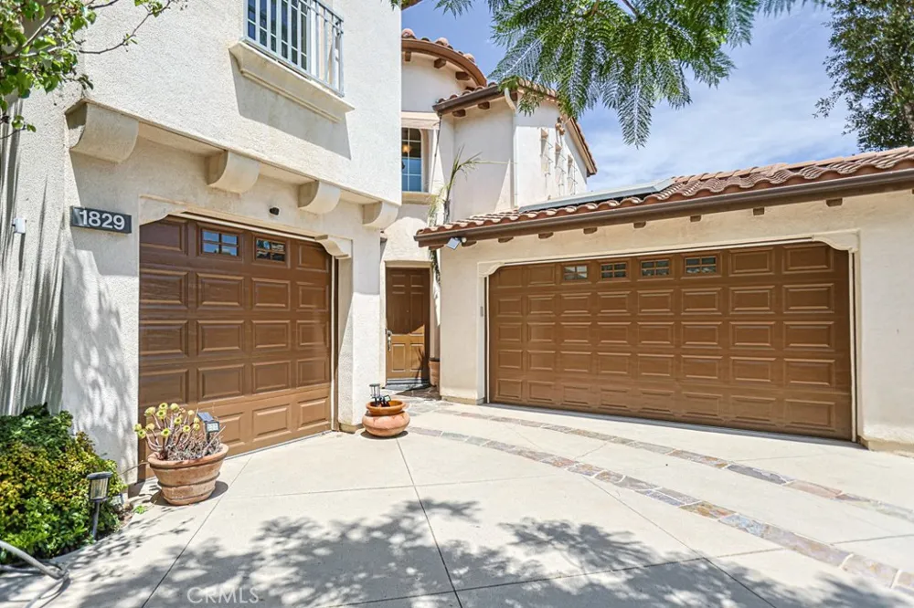 1829 Swan Falls Simi Valley, CA 93065