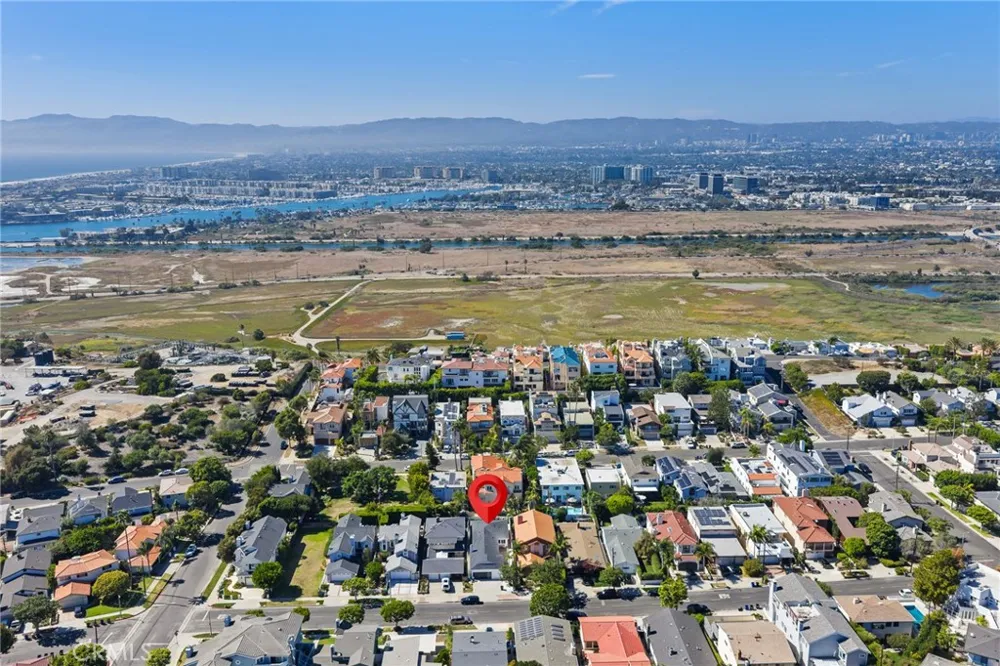 7839 W 80th Street Playa del Rey, CA 90293