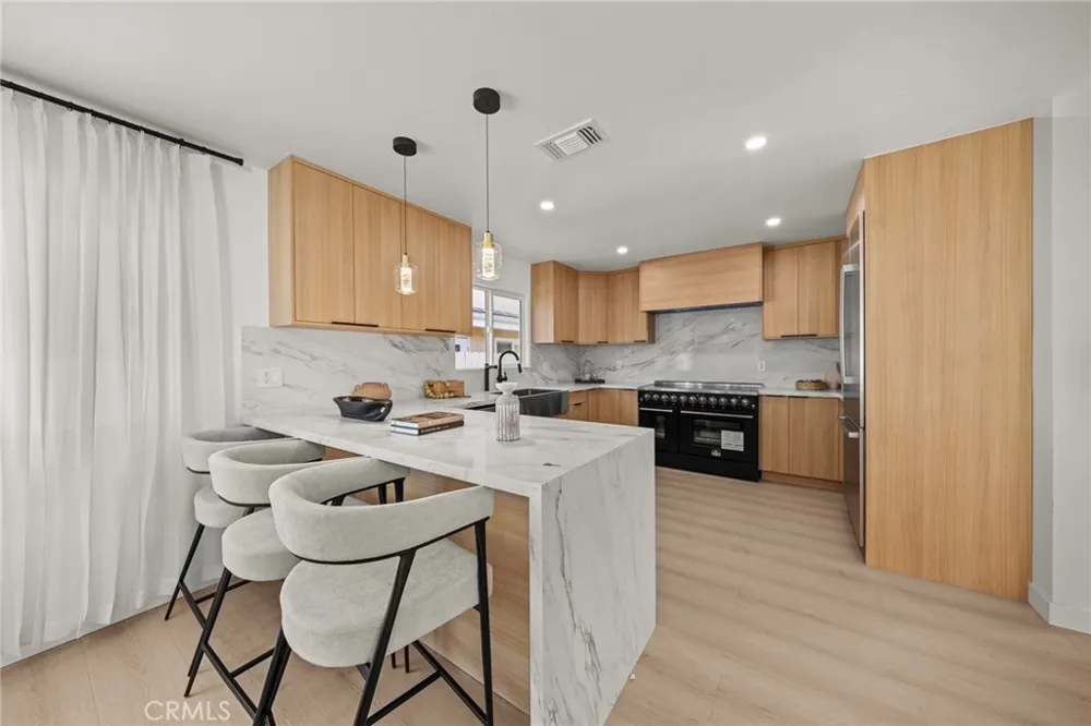 7839 W 80th Street Playa del Rey, CA 90293