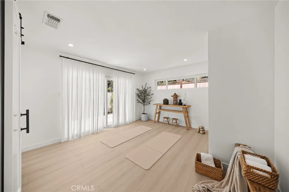 7839 W 80th Street Playa del Rey, CA 90293