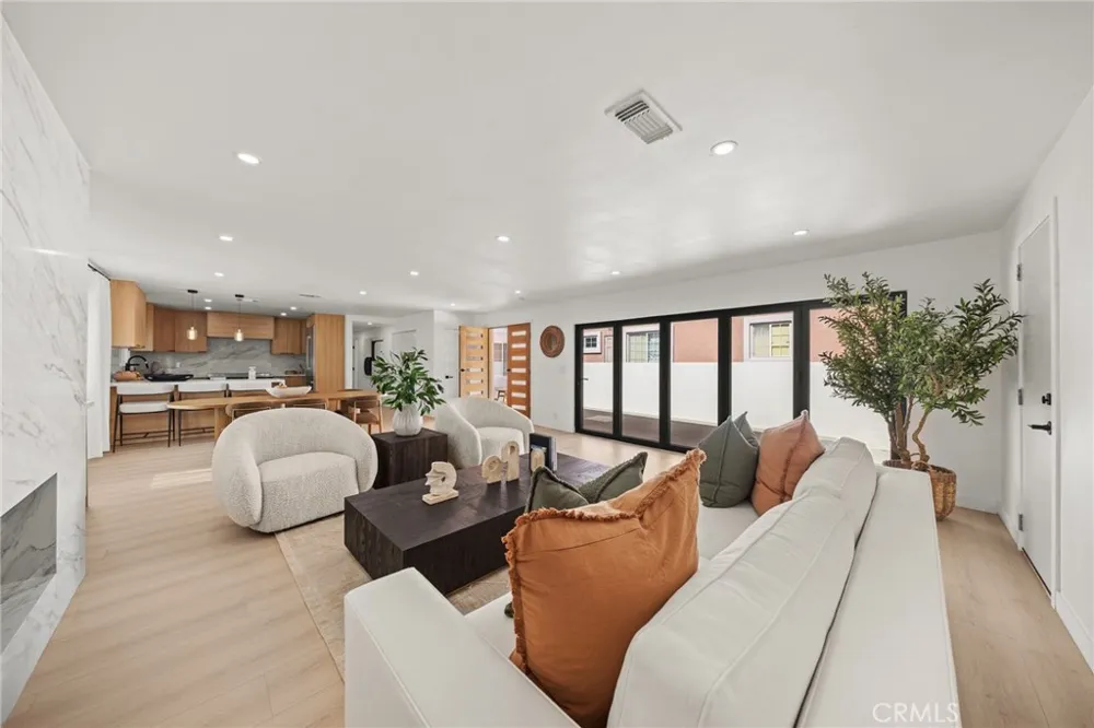 7839 W 80th Street Playa del Rey, CA 90293