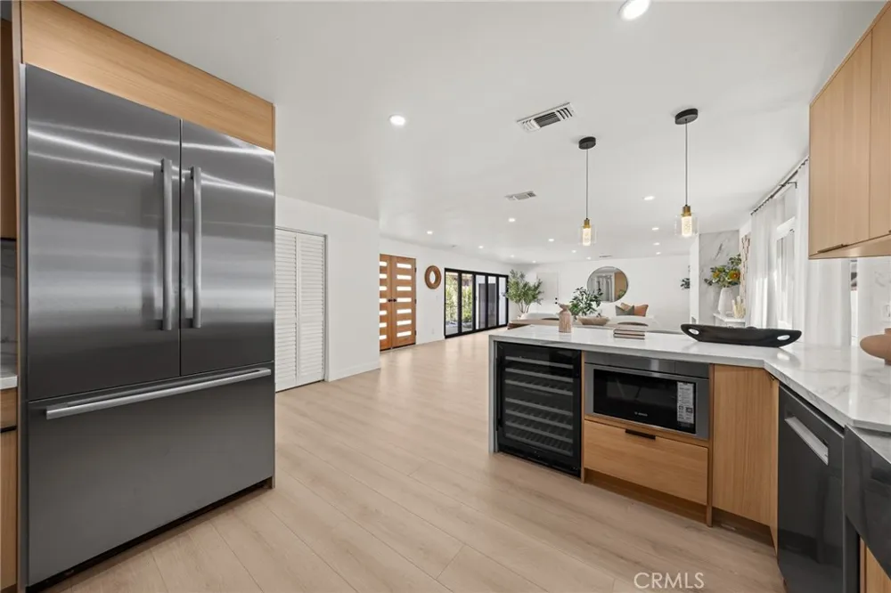 7839 W 80th Street Playa del Rey, CA 90293