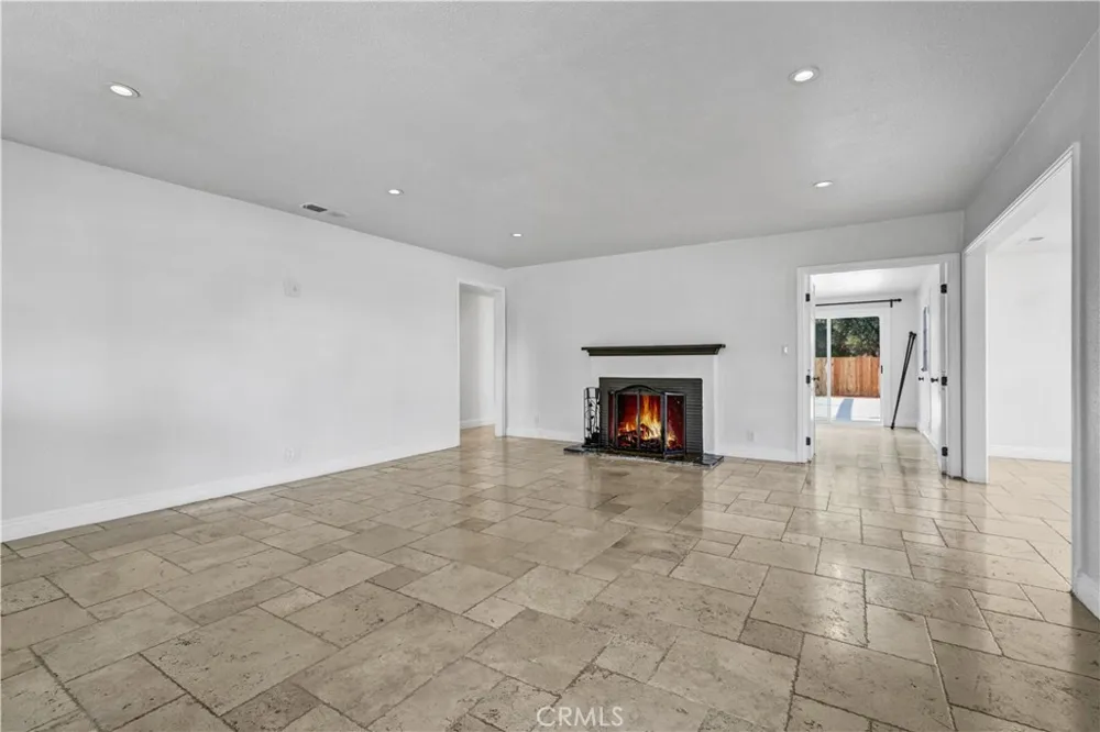 13933 Saranac Whittier, CA 90604