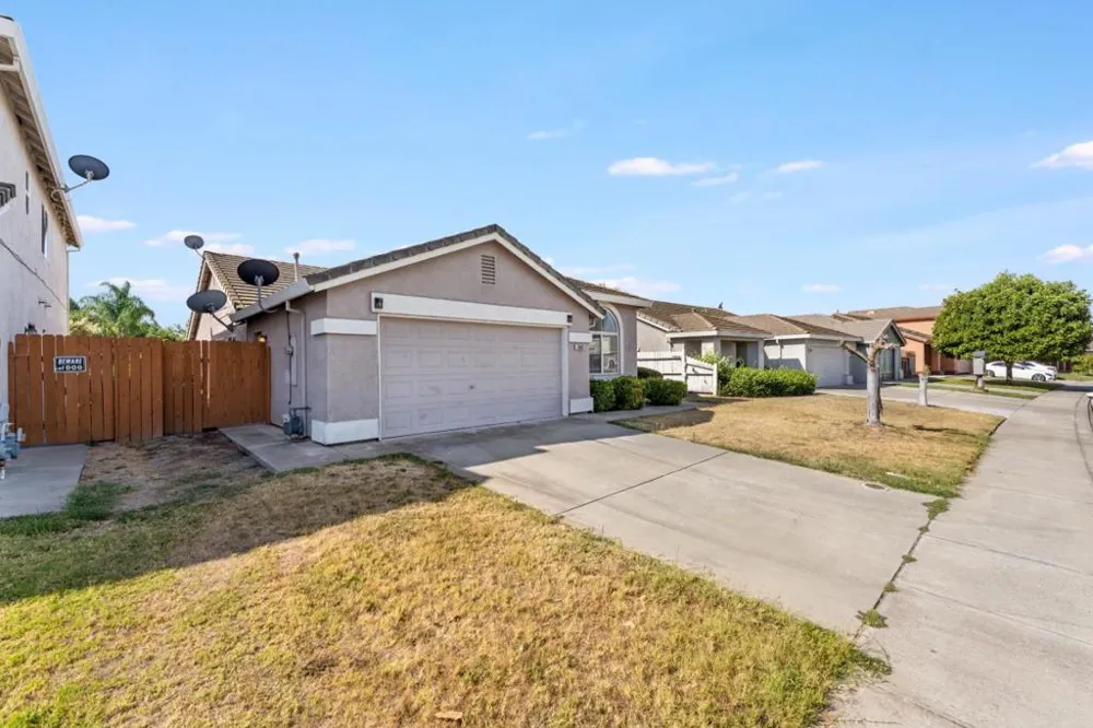 1542 Venice Circle Stockton, CA 95206