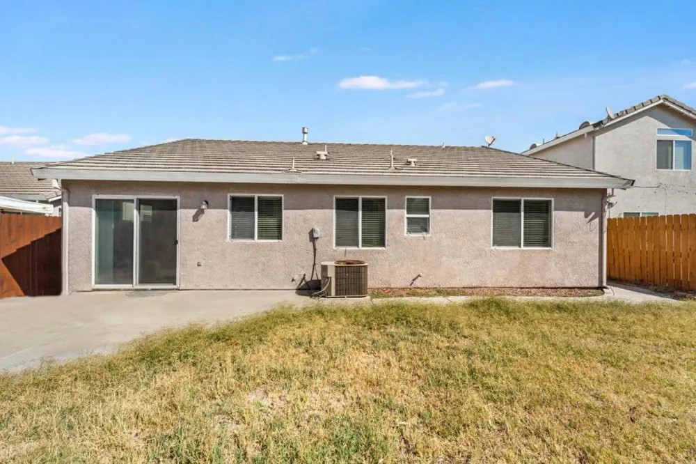 1542 Venice Circle Stockton, CA 95206