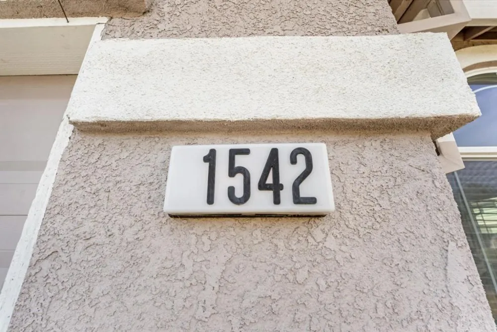 1542 Venice Circle Stockton, CA 95206