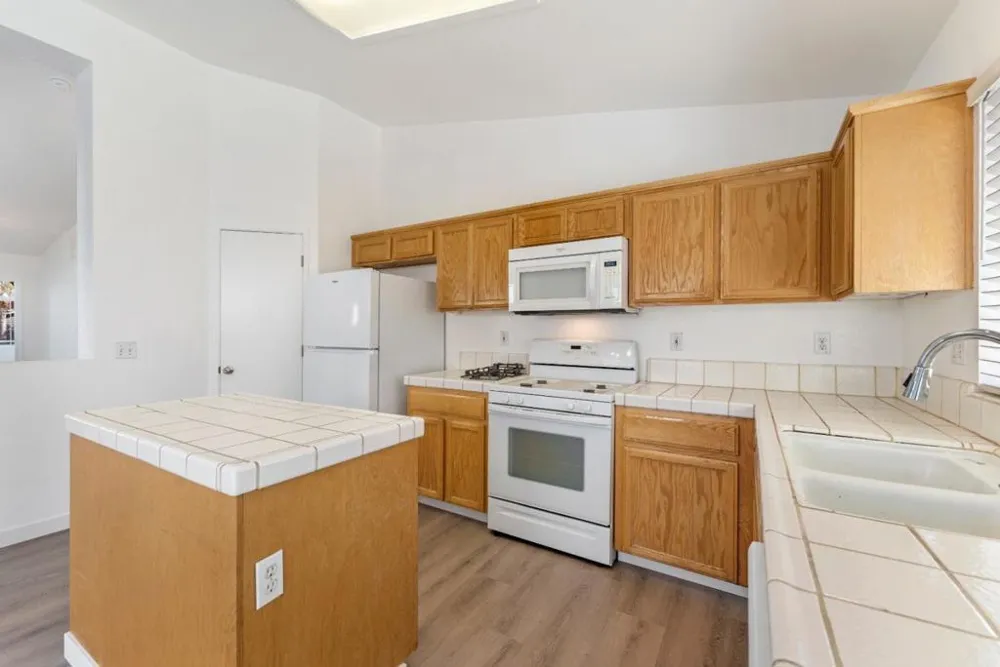 1542 Venice Circle Stockton, CA 95206