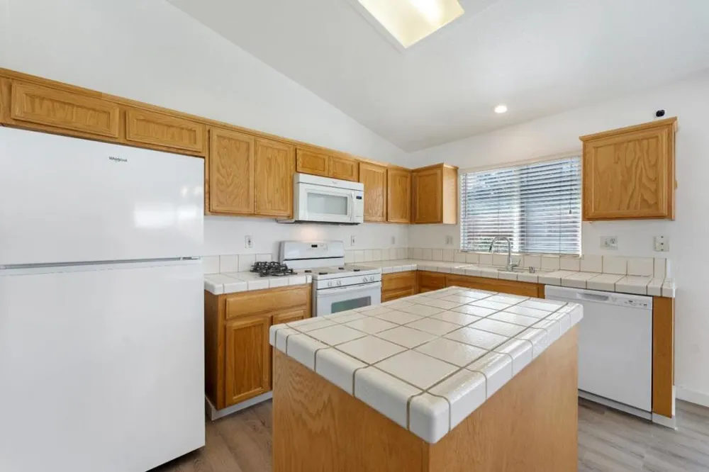 1542 Venice Circle Stockton, CA 95206
