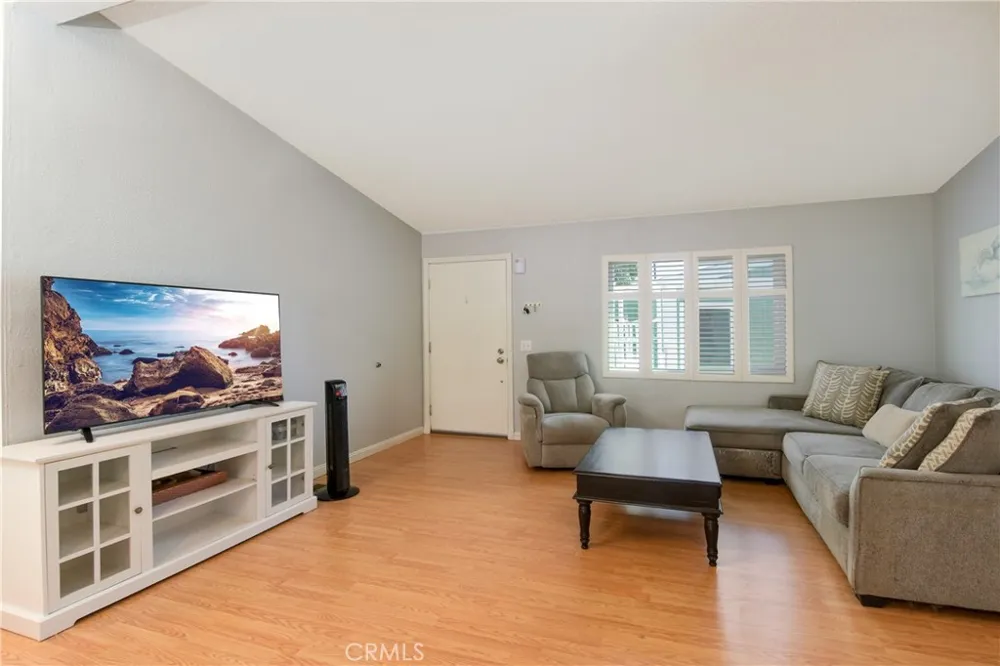 33501 Hidden Hollow Wildomar, CA 92595