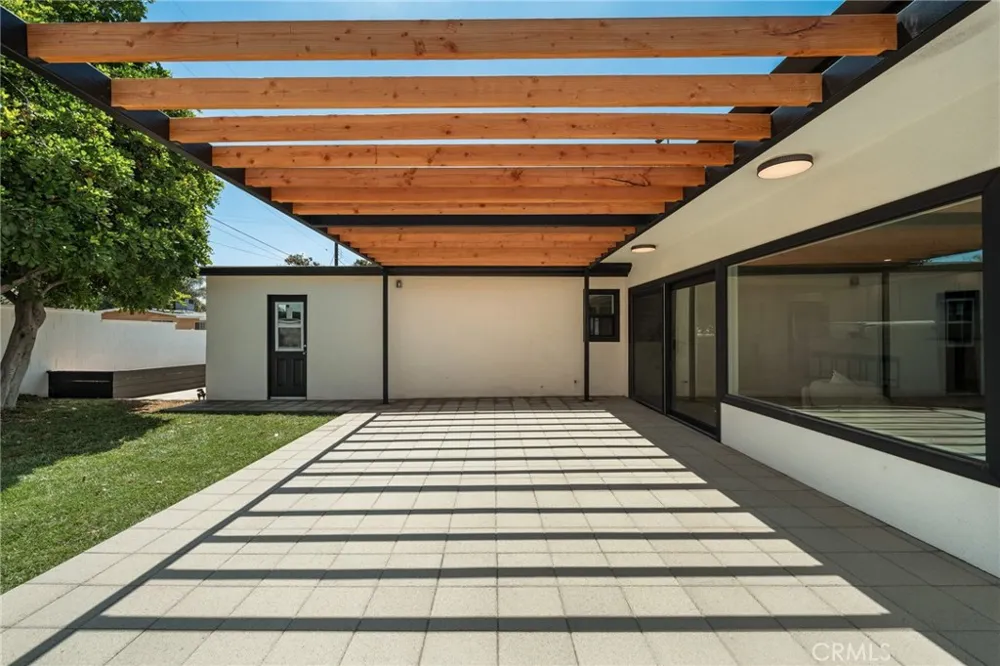 7842 Clearfield Avenue Panorama City, CA 91402