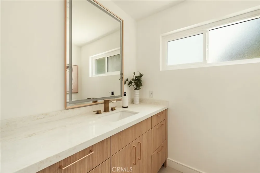7842 Clearfield Avenue Panorama City, CA 91402