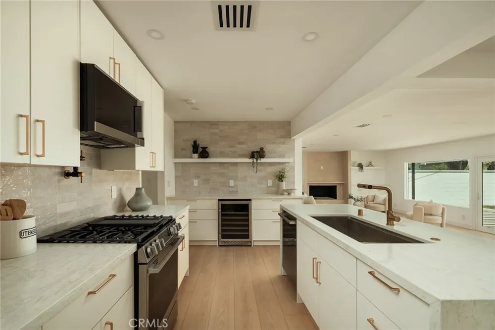7842 Clearfield Avenue Panorama City, CA 91402