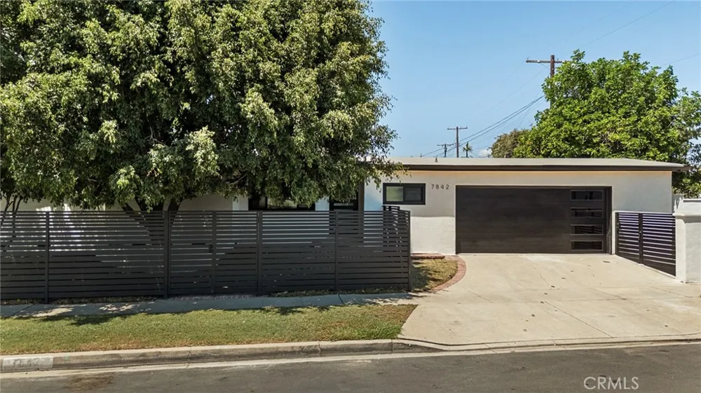 7842 Clearfield Avenue Panorama City, CA 91402