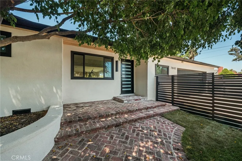 7842 Clearfield Avenue Panorama City, CA 91402