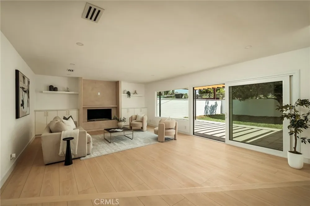 7842 Clearfield Avenue Panorama City, CA 91402