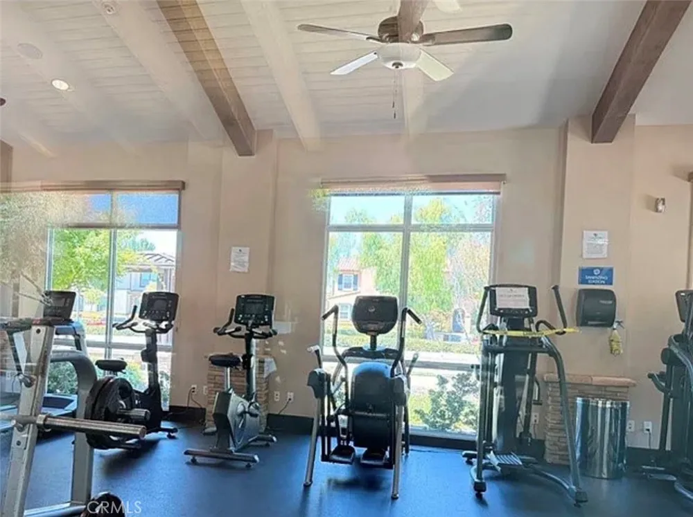 6216 Winona Chino, CA 91710