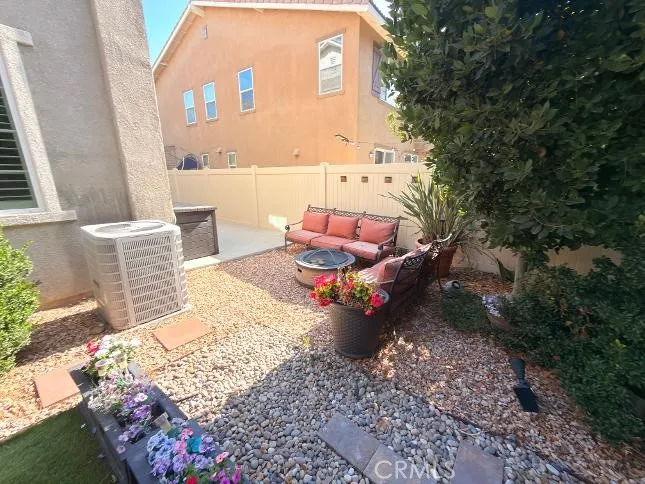 6216 Winona Chino, CA 91710