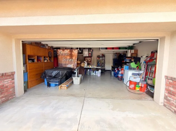6216 Winona Chino, CA 91710