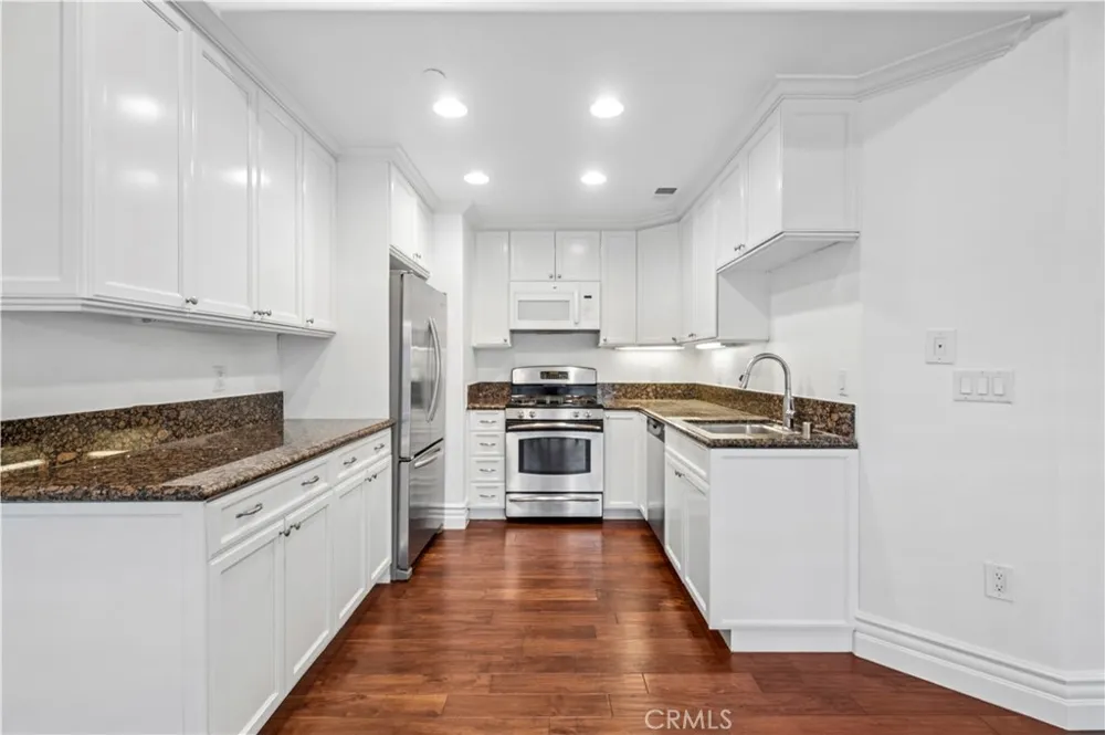 20402 Santa Ana #13 Newport Beach, CA 92660