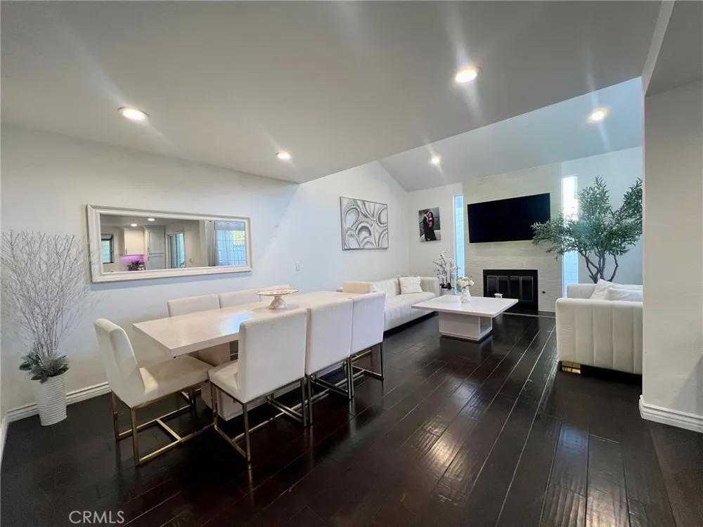 14333 Tyler #55 Sylmar, CA 91342