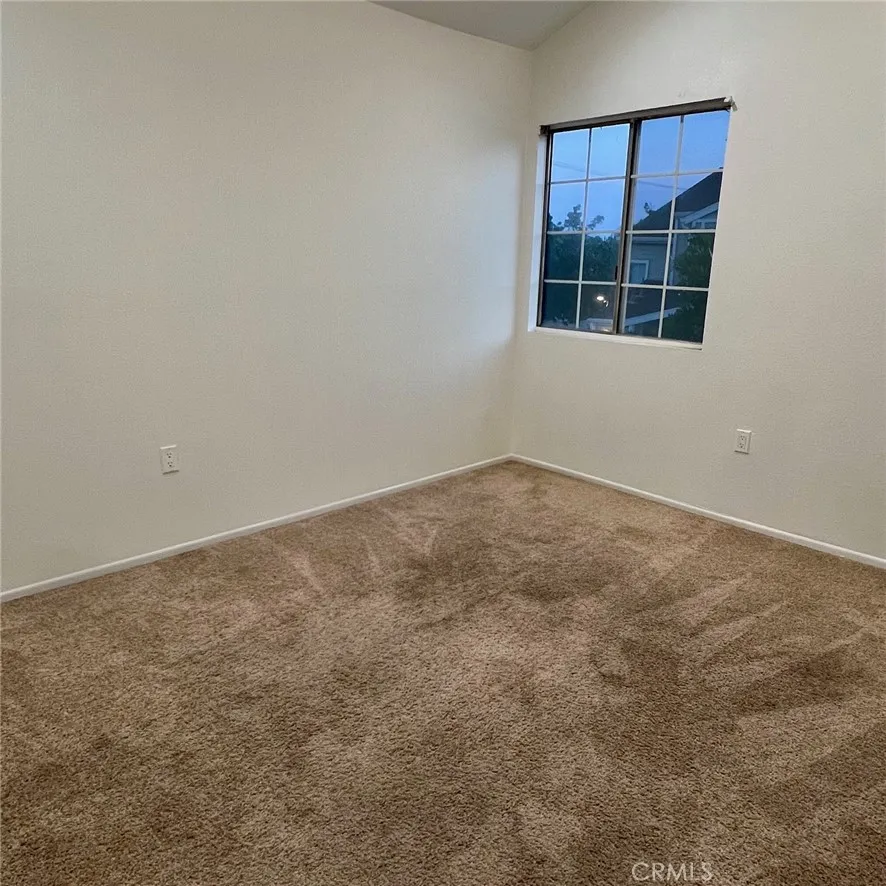 14333 Tyler #55 Sylmar, CA 91342
