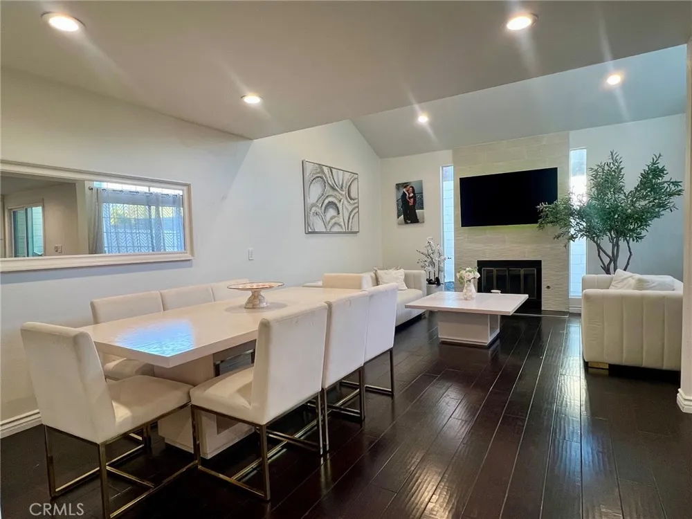 14333 Tyler #55 Sylmar, CA 91342