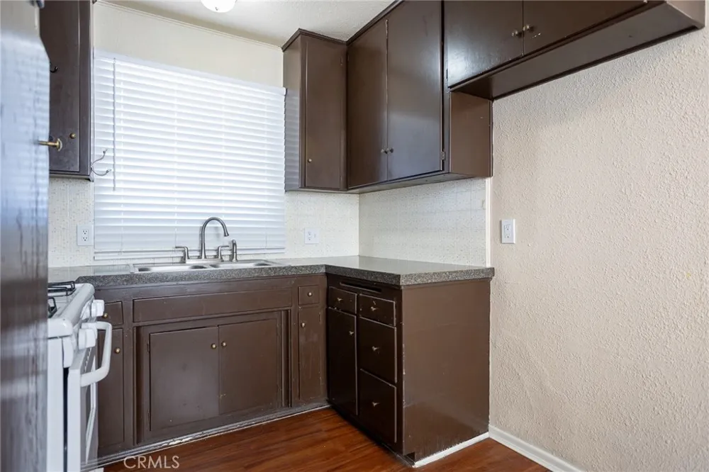 16563 Barbee Fontana, CA 92336