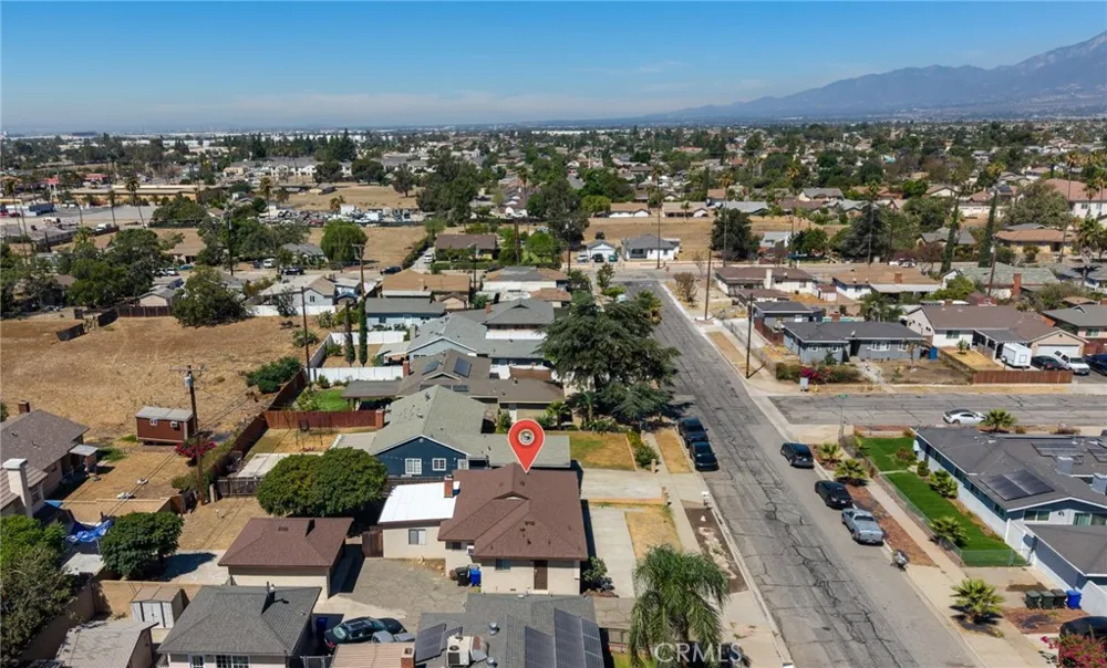 16563 Barbee Fontana, CA 92336